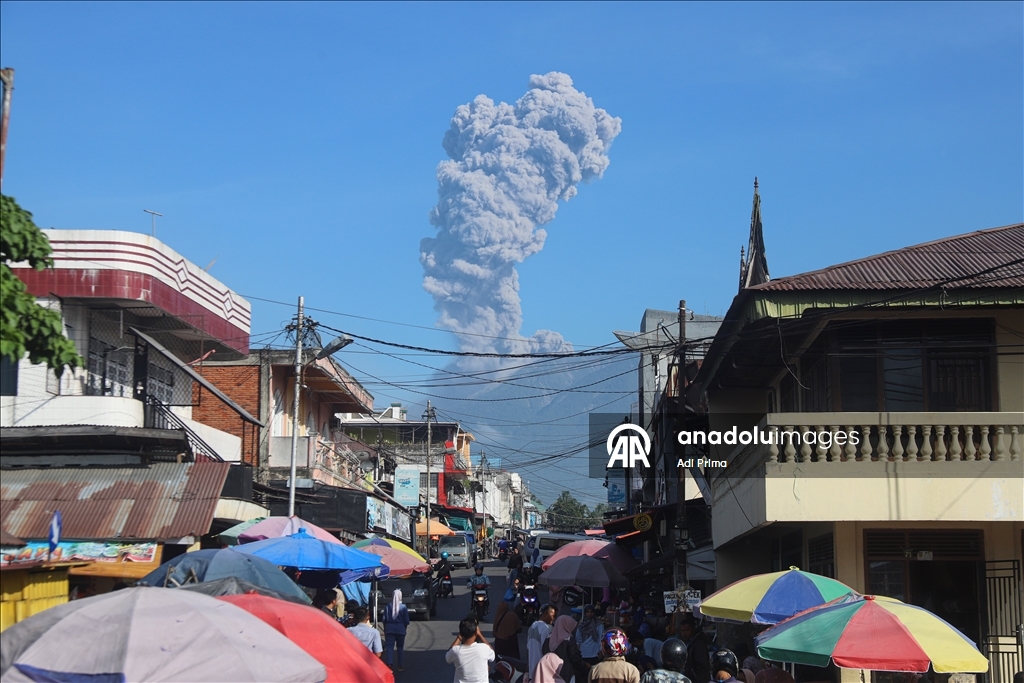 Volcanic ash spews from Mount Marapi
