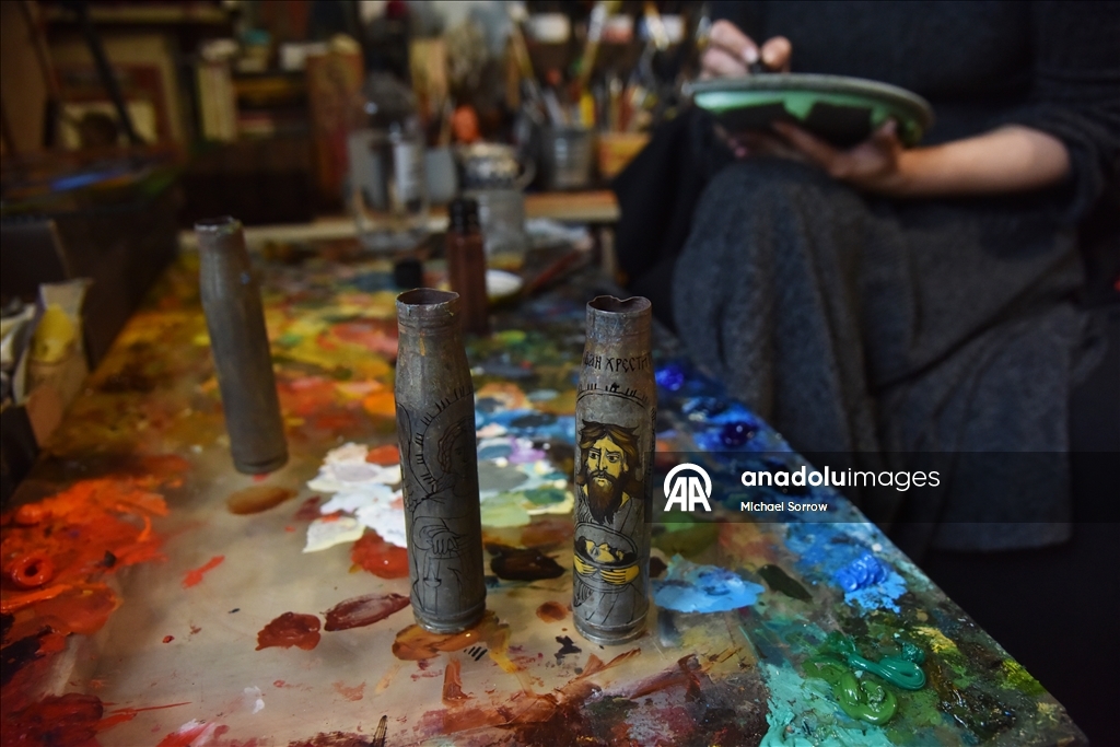 Painting on used ammunition in the Russian-Ukrainian war