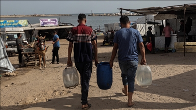 İsrail saldırıları altındaki Gazze'de su krizi devam ediyor