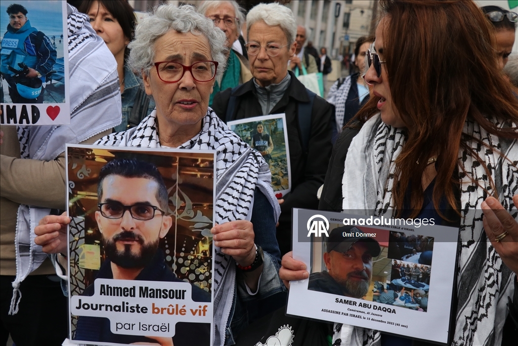 Paris’te Gazze protestosu