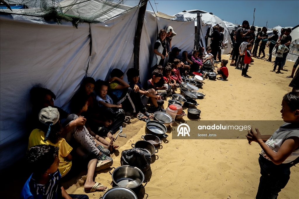 ВОЗ: В Газе уровень голода и нехватки продовольствия достиг критической отметки