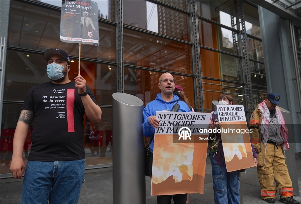 New York Times binası önünde Gazze protestosu