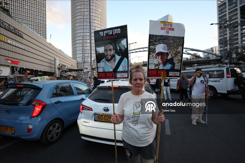 İsrailli esir yakınlarından Tel Aviv’de takas ve ateşkes çağrısı