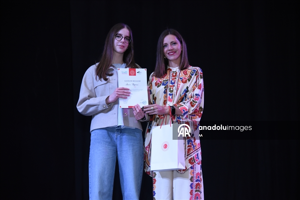 Veliki interes za kurseve turskog jezika u Novom Pazaru: Certifikate dobilo 220 polaznika