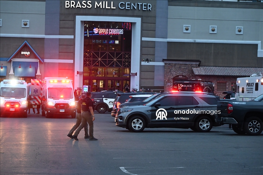 Connecticut'ta alışveriş merkezinde silahlı saldırı: 5 yaralı
