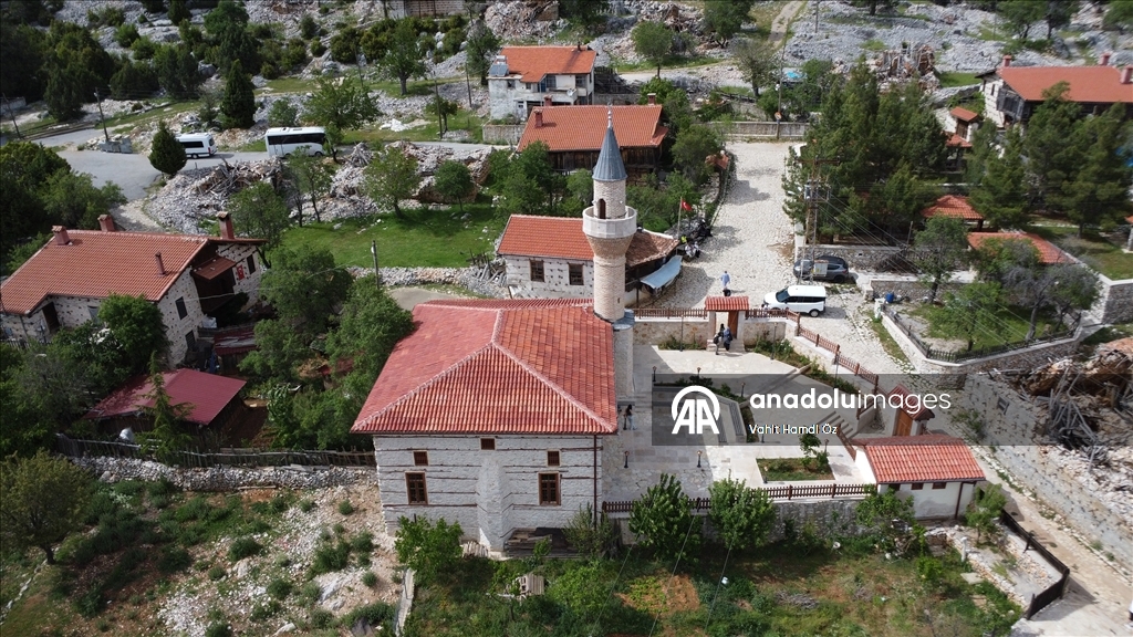 Tarihi kervan ve göç yolu, geçmi艧in izini süren do臒aseverlerin yeni rotas谋 oldu