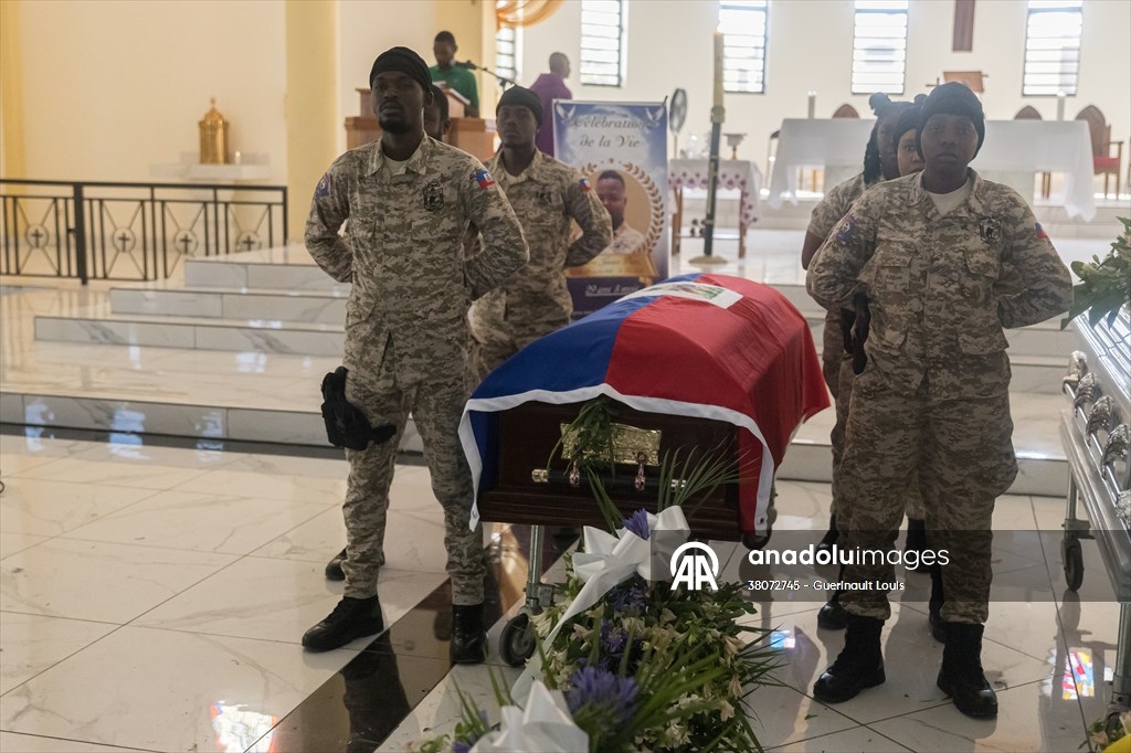 Haití despide al oficial Pierre Junior Panel en emotiva ceremonia fúnebre 3