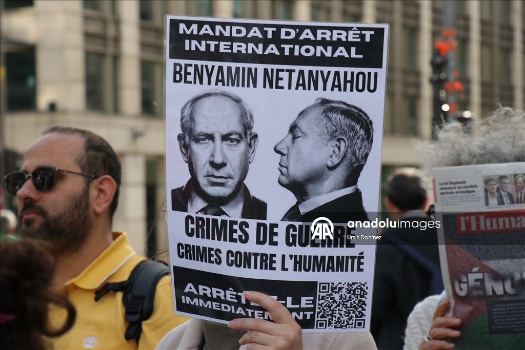Paris’te Gazze protestosu