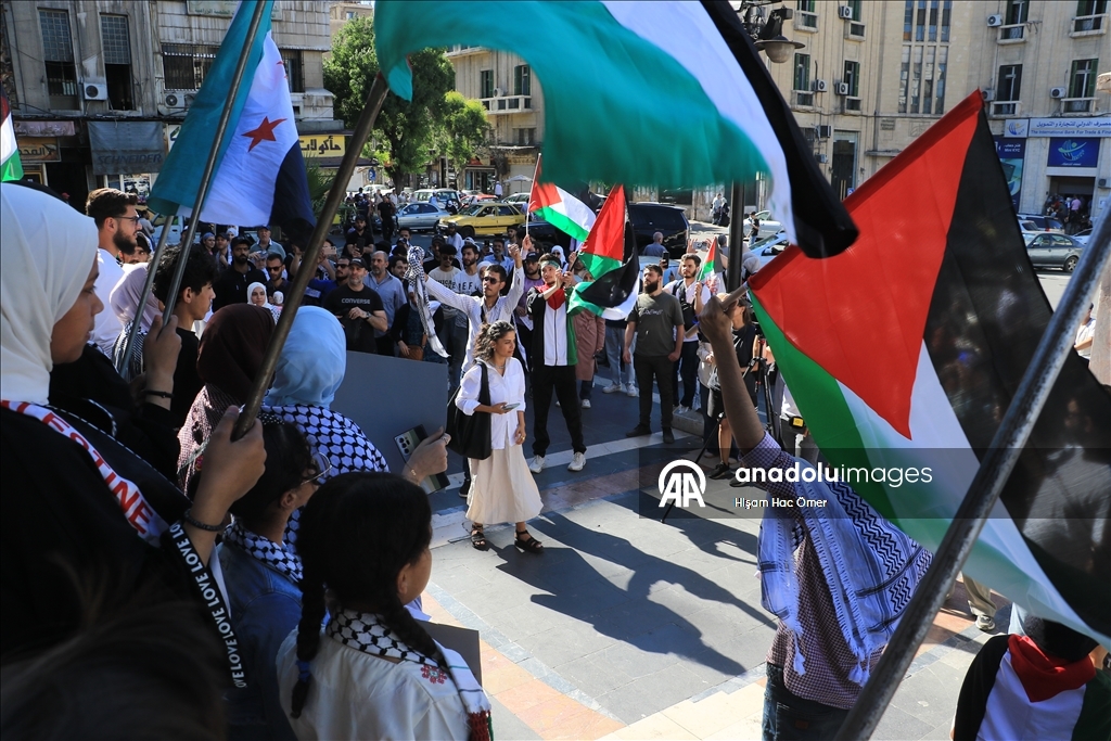 Şam'da Gazze'ye destek gösterisi düzenlendi