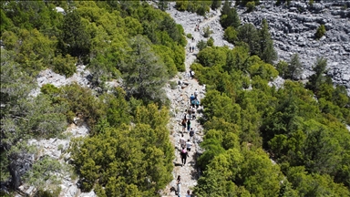 Tarihi kervan ve göç yolu, geçmişin izini süren doğaseverlerin yeni rotası oldu