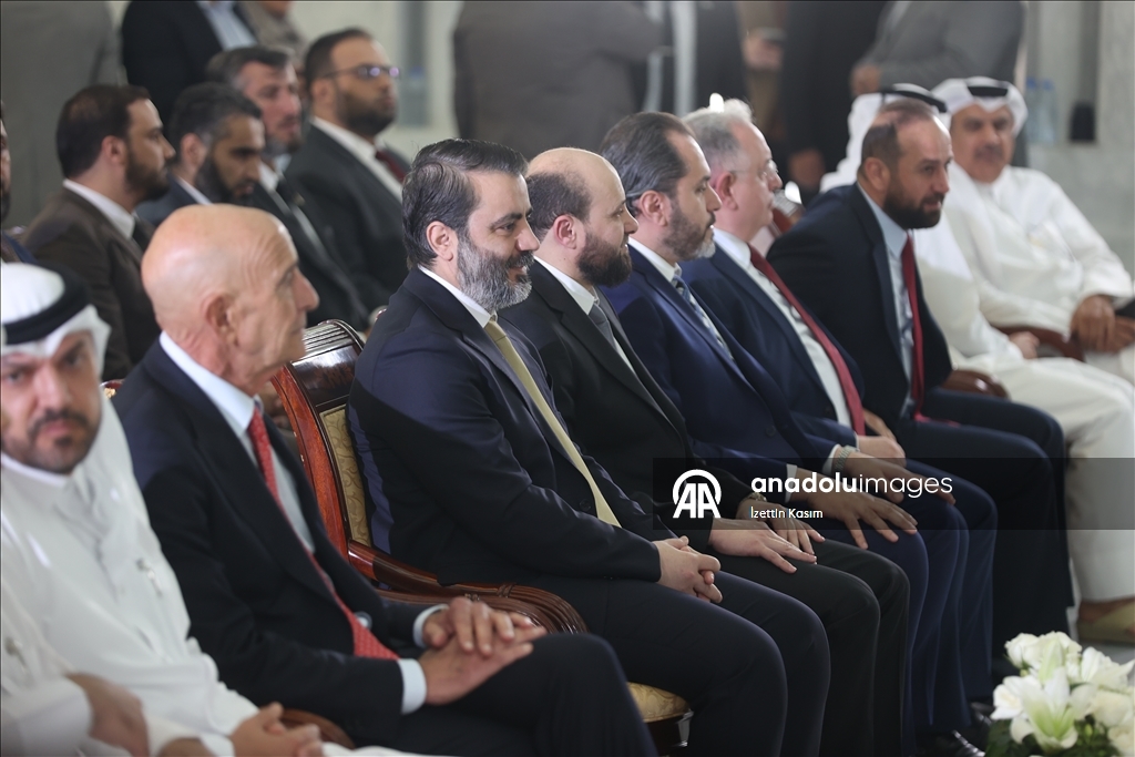 Suriye'nin enerji sektörüne 7 milyar dolarlık yatırım için imzalar atıldı