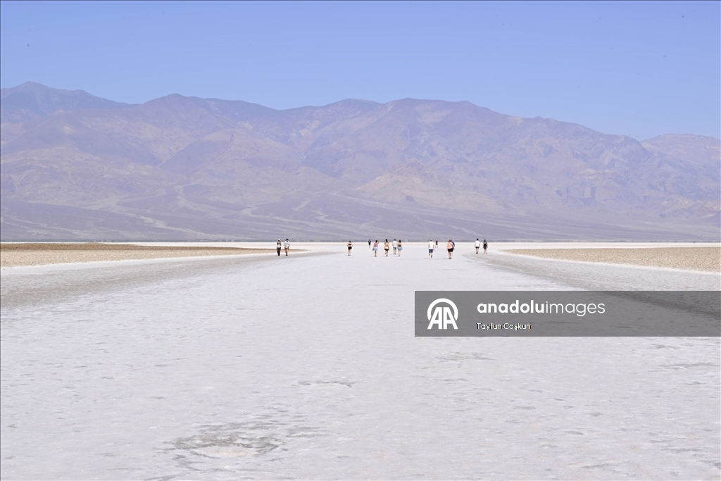 Kaliforniya’da aşırı sıcaklık alarmı: Death Valley ‘de hava sıcaklığı 48°C’ye ulaşabilir
