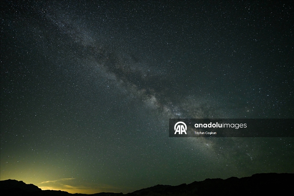 Death Valley'de yıldızlı gece