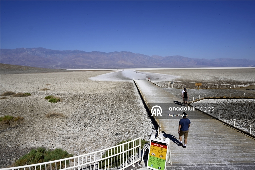 Kaliforniya’da aşırı sıcaklık alarmı: Death Valley ‘de hava sıcaklığı 48°C’ye ulaşabilir