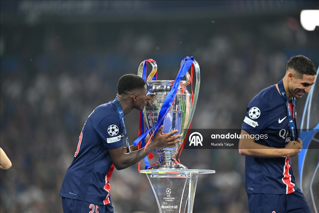 قدم.. باريس سان جيرمان يتوج بلقب دوري أبطال أوروبا للمرة الأولى