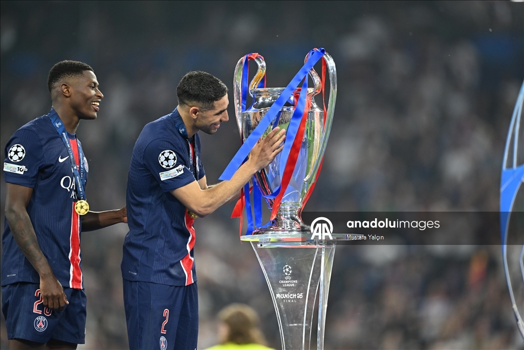قدم.. باريس سان جيرمان يتوج بلقب دوري أبطال أوروبا للمرة الأولى