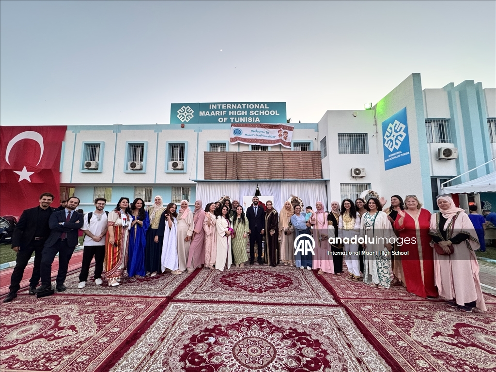 تونس.. يوم ثقافي بمدرسة "المعارف الدولية" التركية يجمع تبرعات لغزة