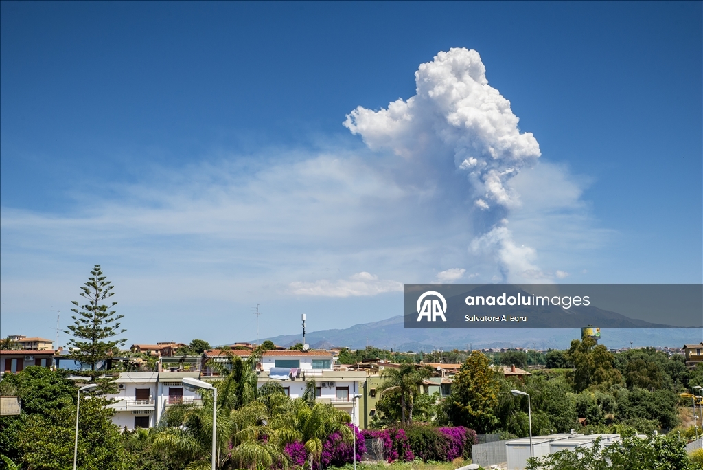 Mount Etna erupts again