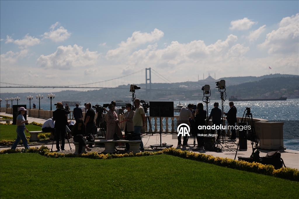 İstanbul müzakerelerine yerli ve yabancı basın mensupları yoğun ilgi gösterdi