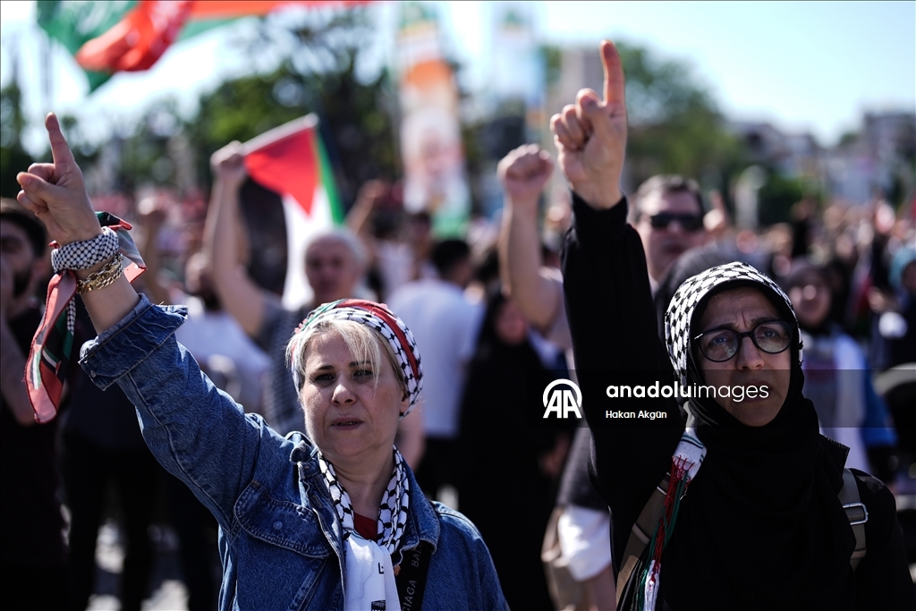 إسطنبول.. "الإغاثة الإنسانية" تُحيي ذكرى "مافي مرمرة" بمسيرة لغزة