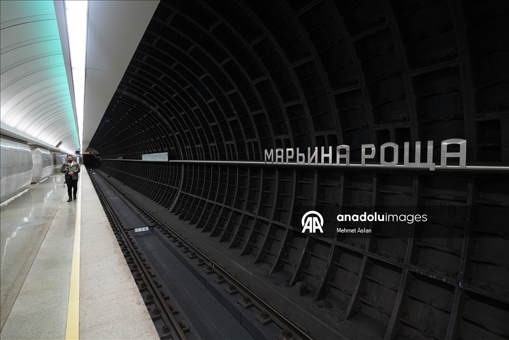 Yer altındaki sanat merkezi: Moskova Metrosu