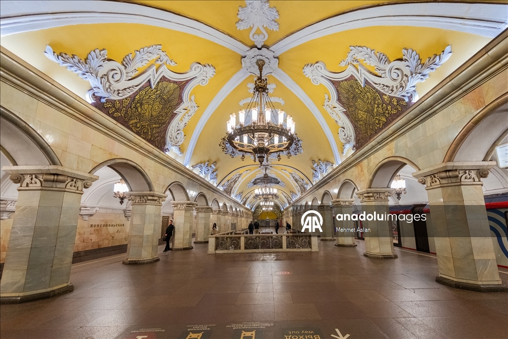 Yer altındaki sanat merkezi: Moskova Metrosu