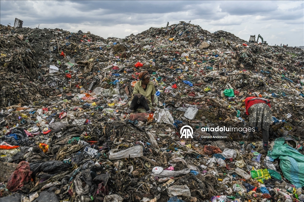 Kenya'daki Dandora çöp sahasında yaşam mücadelesi