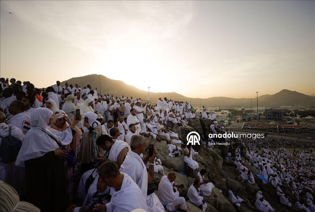 Prospective Muslim pilgrims at Arafat in Mecca
