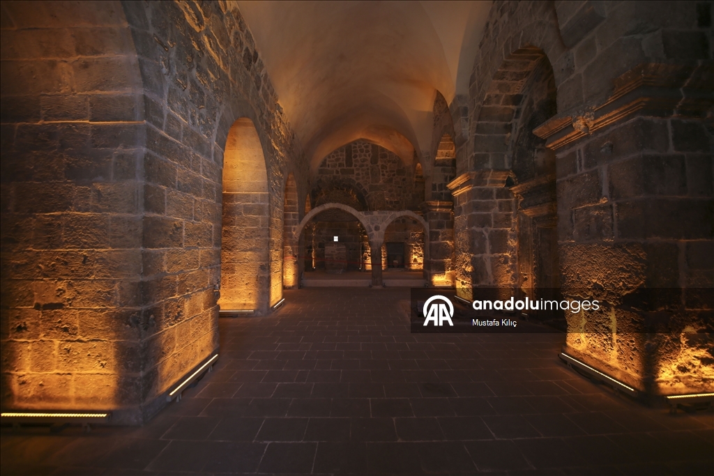Historical buildings and remains in Mardin's Nusaybin shed light on history