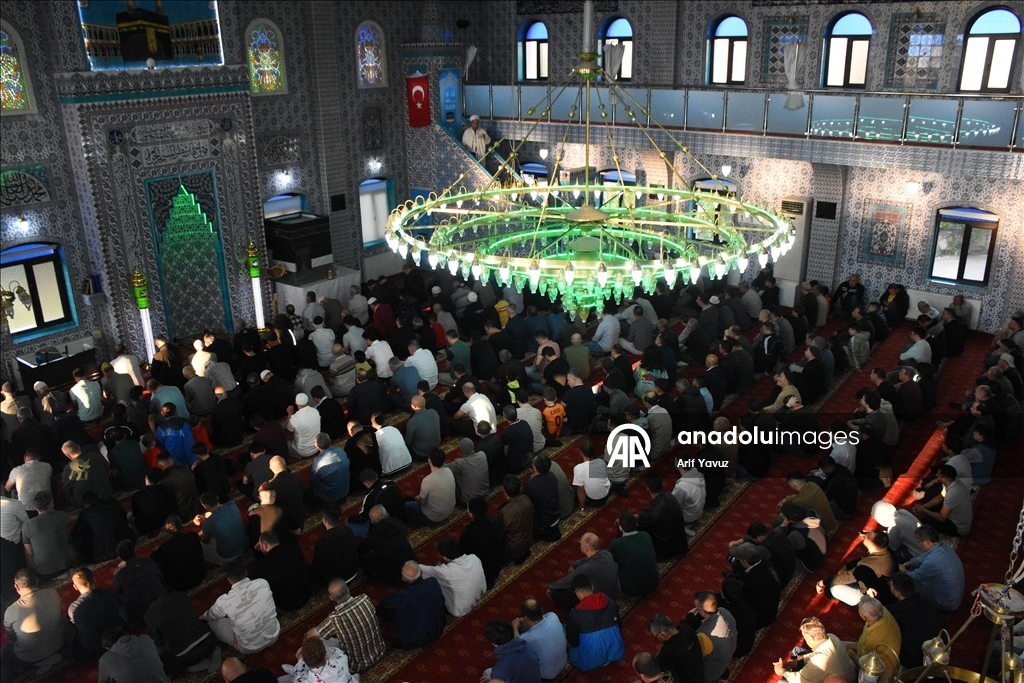 Afyonkarahisar'da Kurban Bayramı namazı kılındı