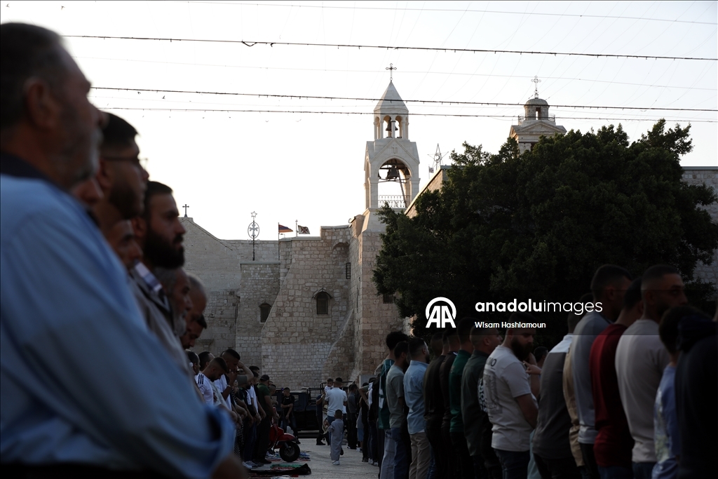 İşgal altındaki Batı Şeria'da kurban bayramı namazı kılındı