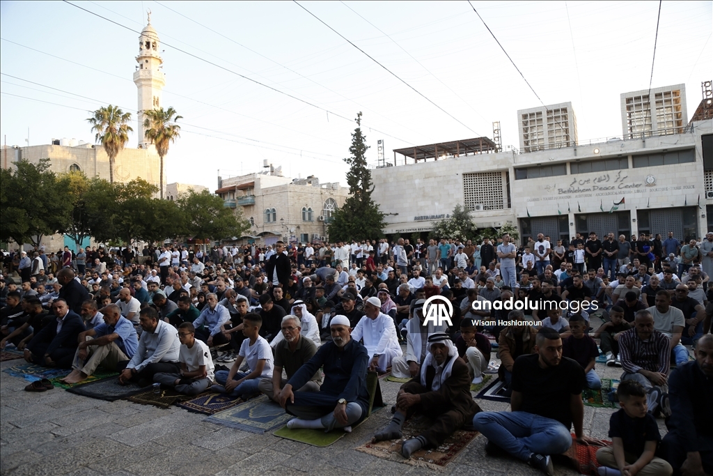 İşgal altındaki Batı Şeria'da kurban bayramı namazı kılındı