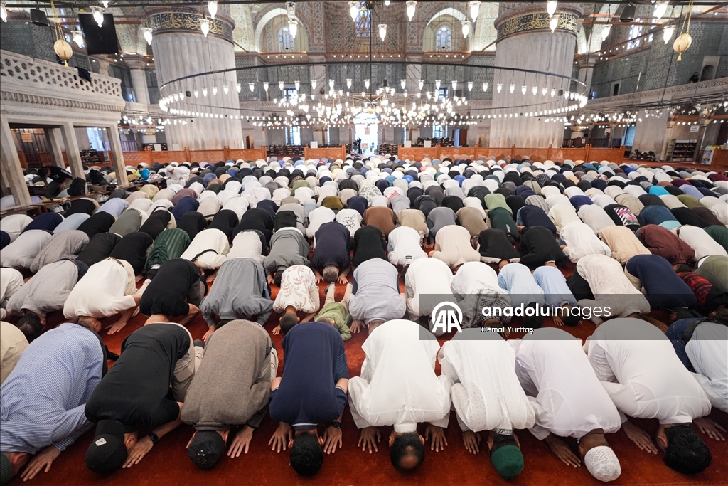 İstanbul'da Kurban Bayramı namazı kılındı