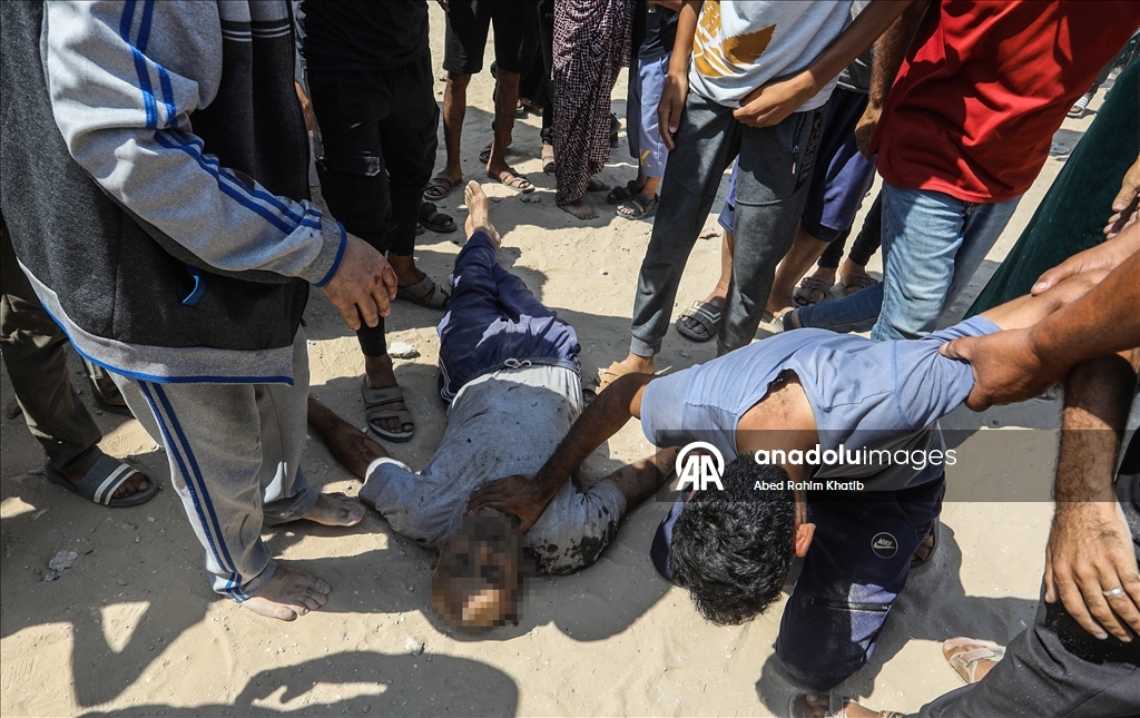 İsrail, bayram sabahı da Gazze Şeridi'ne saldırılarına devam etti