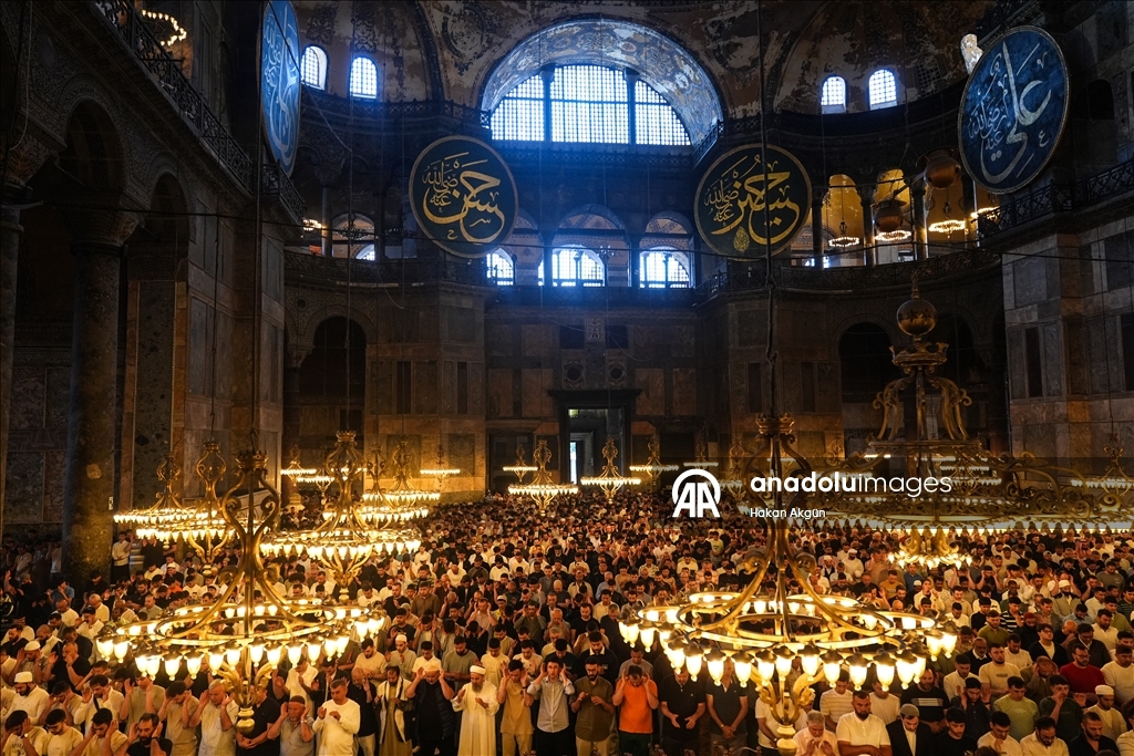 İstanbul'da Kurban Bayramı namazı kılındı