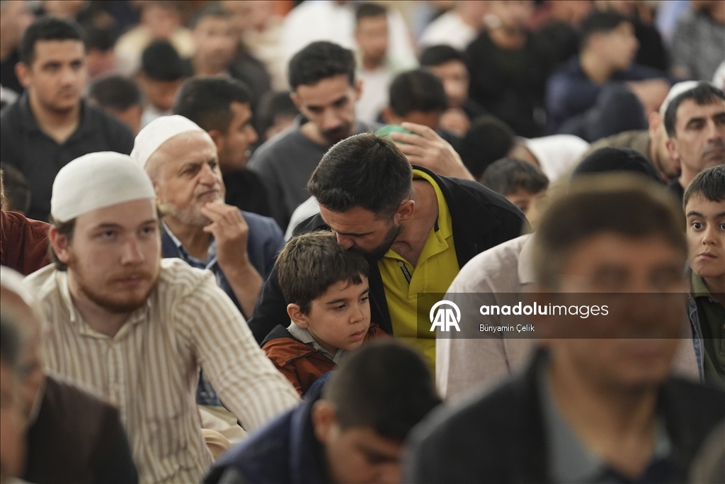 İstanbul'da Kurban Bayramı namazı kılındı
