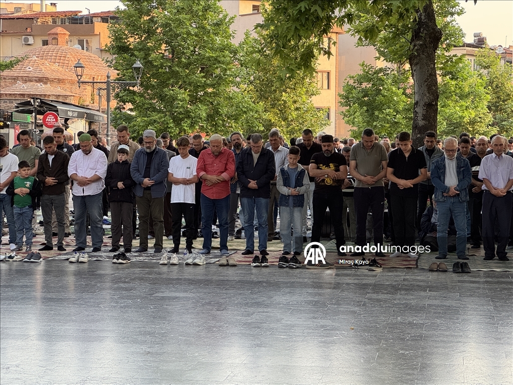 Balıkesir'de Kurban Bayramı namazı kılındı