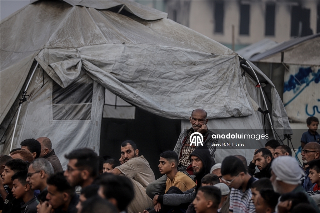 صلاة عيد الأضحى في غزة وسط الخيام