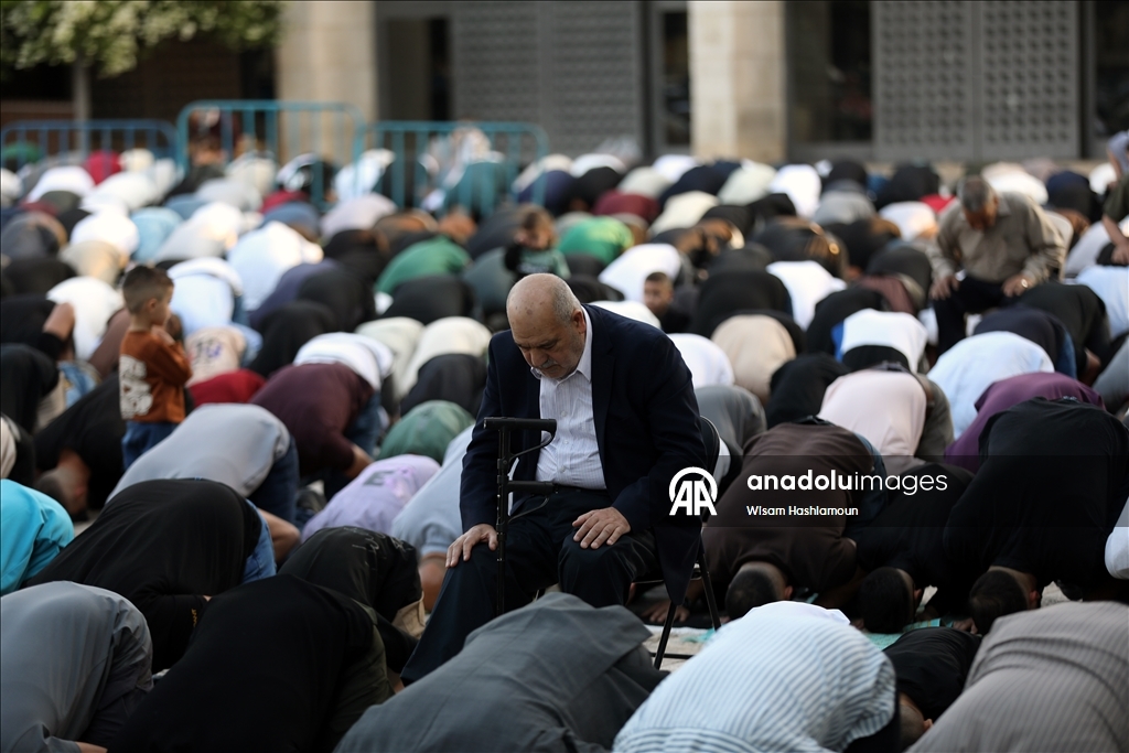 İşgal altındaki Batı Şeria'da kurban bayramı namazı kılındı