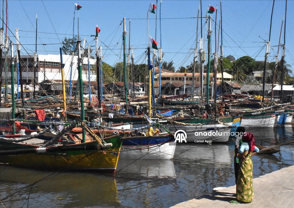 Madagaskar'ın kıyı kenti Mahajanga'da günlük yaşam