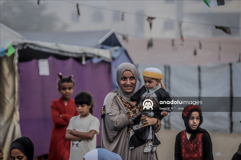 صلاة عيد الأضحى في غزة وسط الخيام