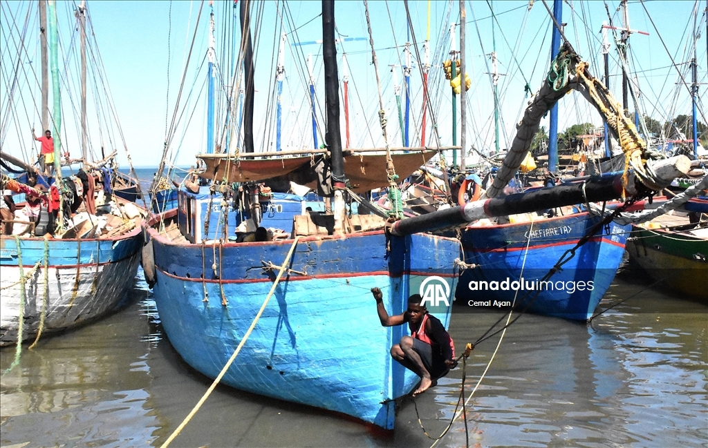 Madagaskar'ın kıyı kenti Mahajanga'da günlük yaşam