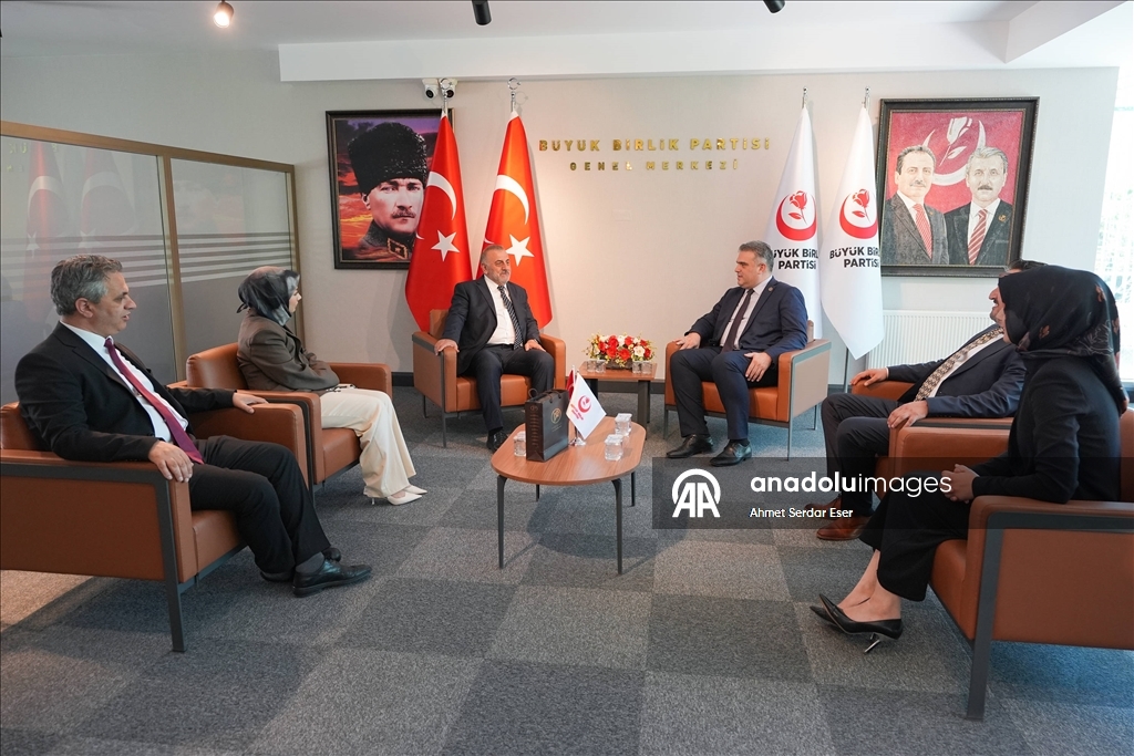 BBP Genel Merkezi'nde siyasi partiler arası bayramlaşma