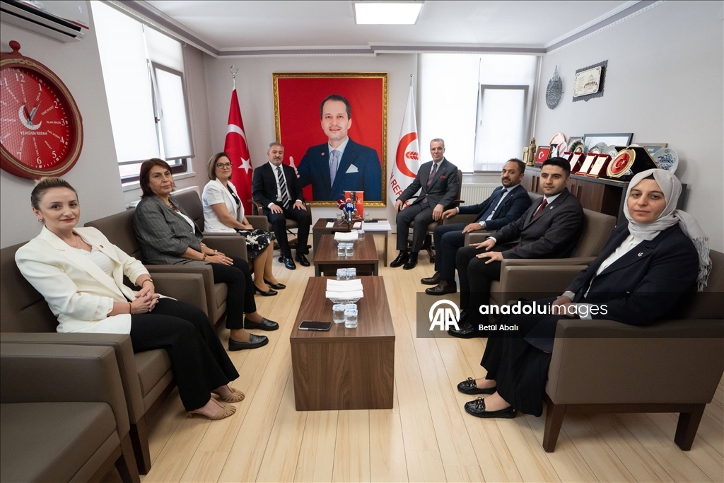 Yeniden Refah Partisi Genel Merkezi'nde siyasi partiler arası bayramlaşma