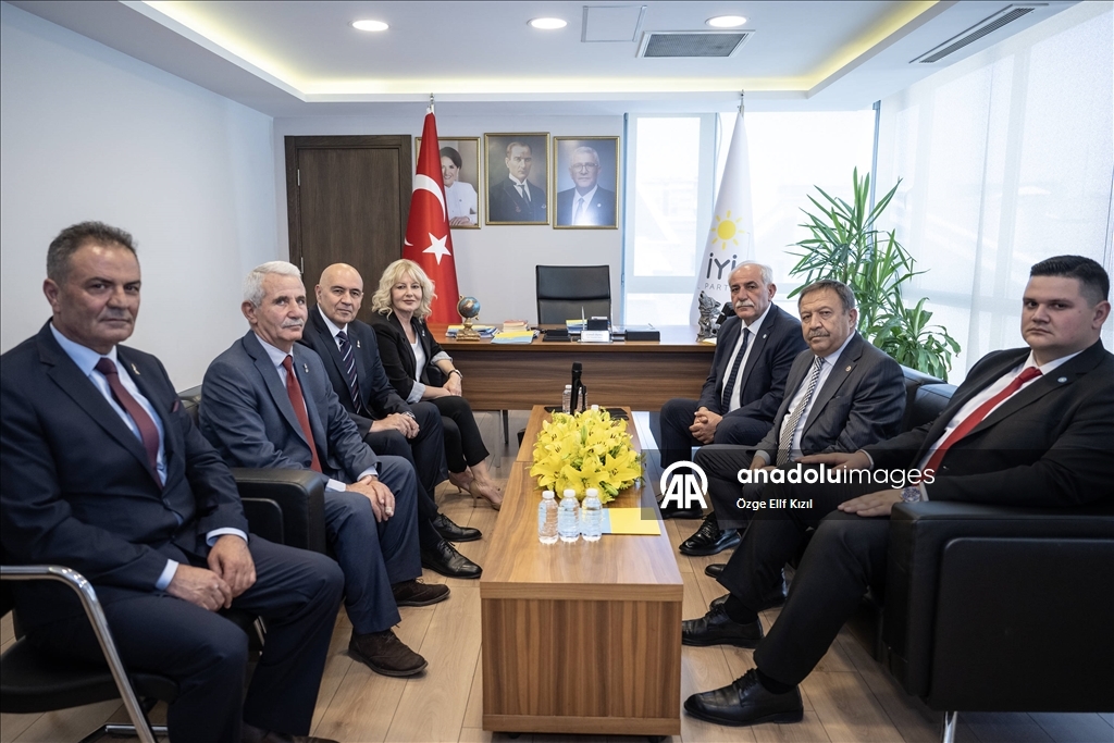 İYİ Parti Genel Merkezi'nde siyasi partiler arası bayramlaşma