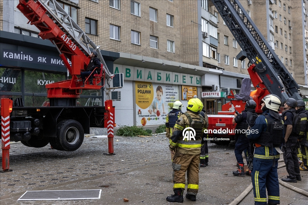 Rusya'nın Harkiv'e düzenlediği saldırıda 3 kişi öldü, 18 kişi yaralandı