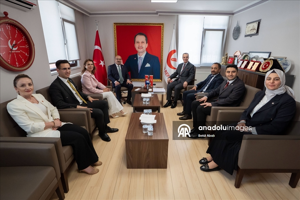 Yeniden Refah Partisi Genel Merkezi'nde siyasi partiler arası bayramlaşma