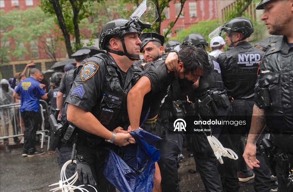 New York'ta, gözaltına alınan göçmenlere destek gösterisi