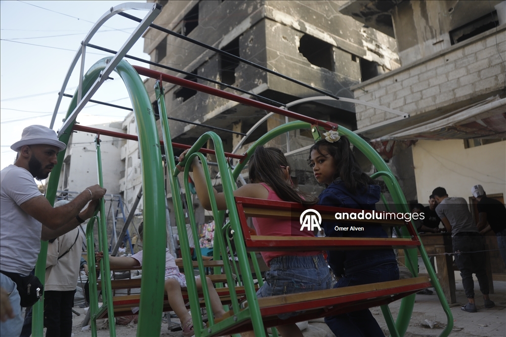 Suriye'nin başkenti Şam'da Filistinlilerin yaşadığı Yarmuk Kampı'nda Kurban Bayramı