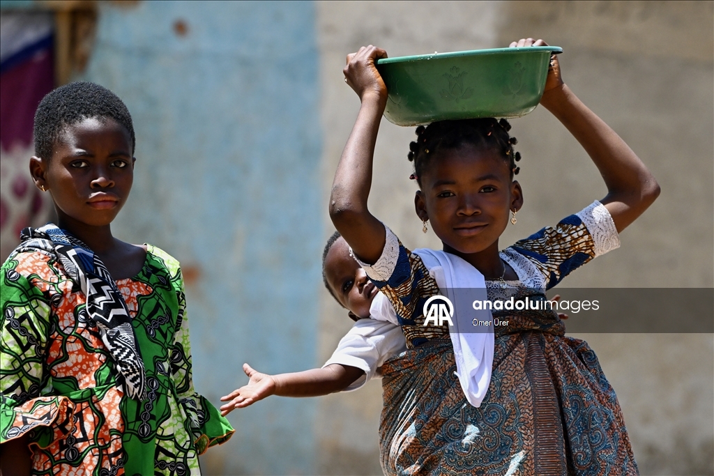 Afrika’da kadın ve çocuk olmak